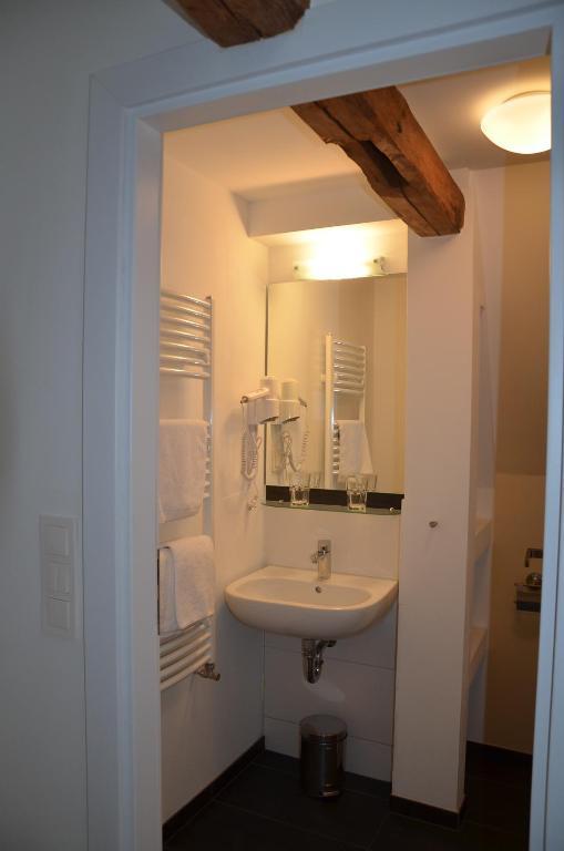 קובורג Hotel Hahnmuehle 1323 מראה חיצוני תמונה