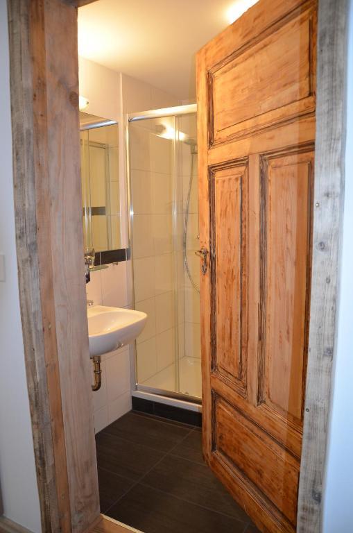 קובורג Hotel Hahnmuehle 1323 מראה חיצוני תמונה